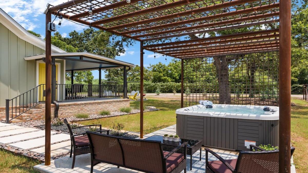 Blumenhaus Sleeps 6 Full Kitchen Plus Hot Tub Φρέντερικσμπεργκ Εξωτερικό φωτογραφία