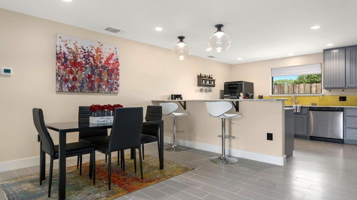 Blumenhaus Sleeps 6 Full Kitchen Plus Hot Tub Φρέντερικσμπεργκ Εξωτερικό φωτογραφία